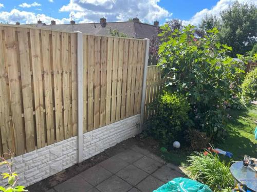 Garden Fencing High Green S1 2DE