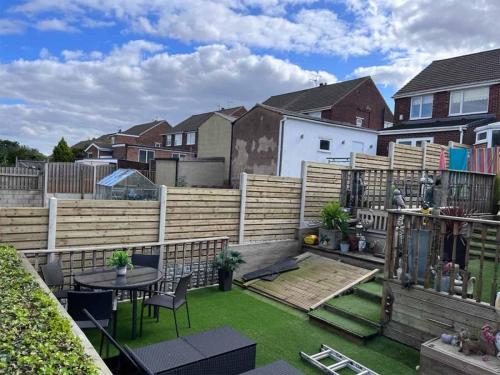 Garden Fencing Services Lower Bradway S1 2DR