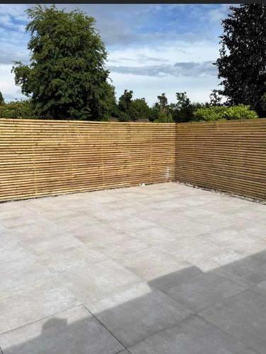 Garden Fencing Services Ranmoor S1 2DS