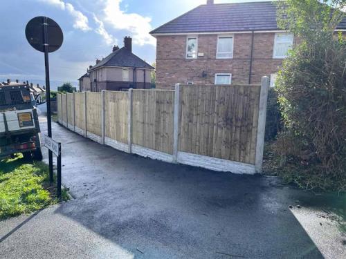 Garden Fencing Services Sheffield S1 2DU